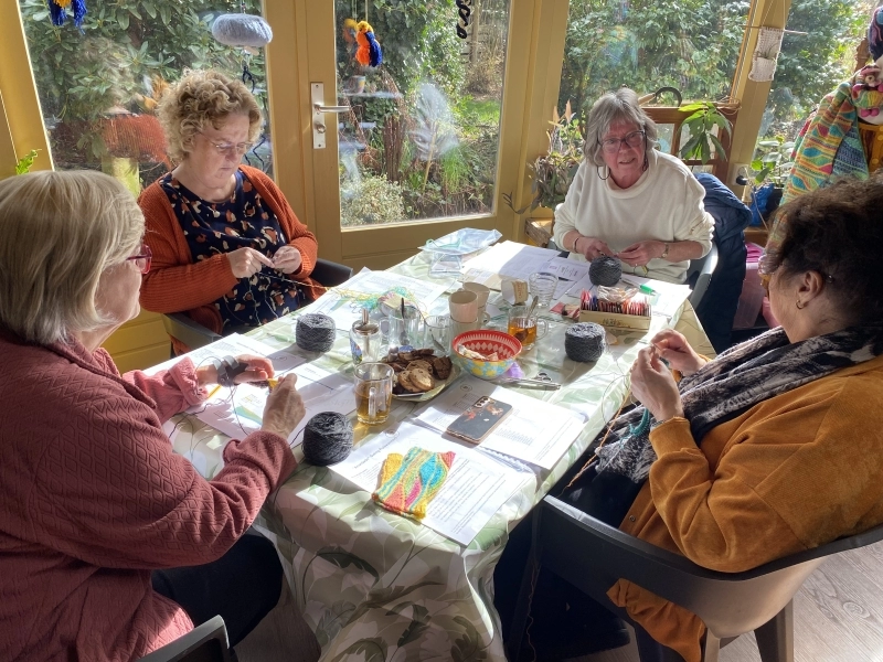 Workshop Swingende Polswarmers in Houtigehage | KarosaDesign